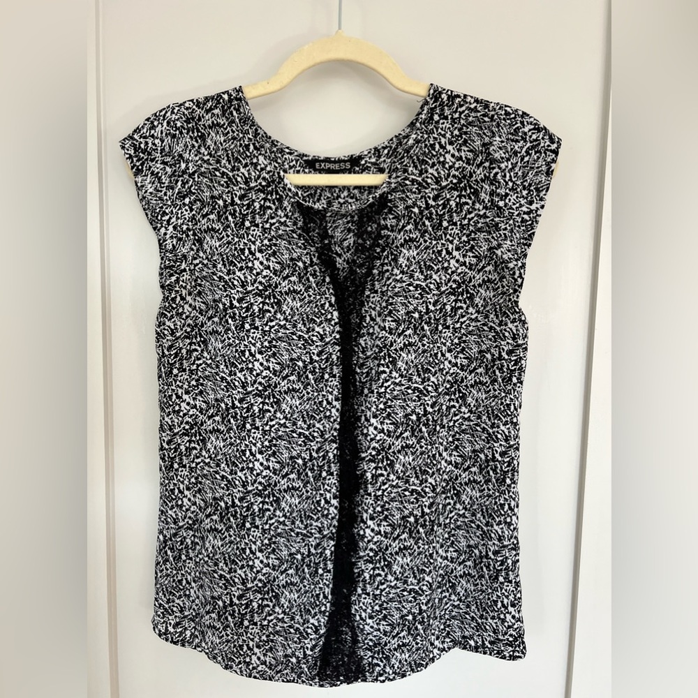 Black white blouse
